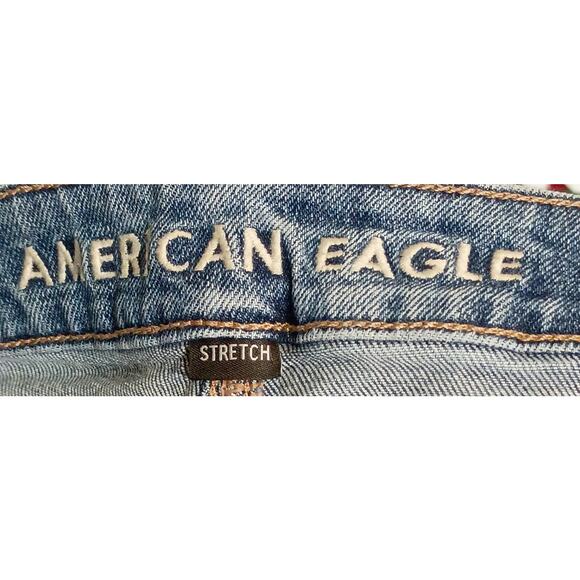American Eagle Women 4 Regular Medium Wash "Mom Jean" Stretch Denim Jeans - Picture 4 of 8